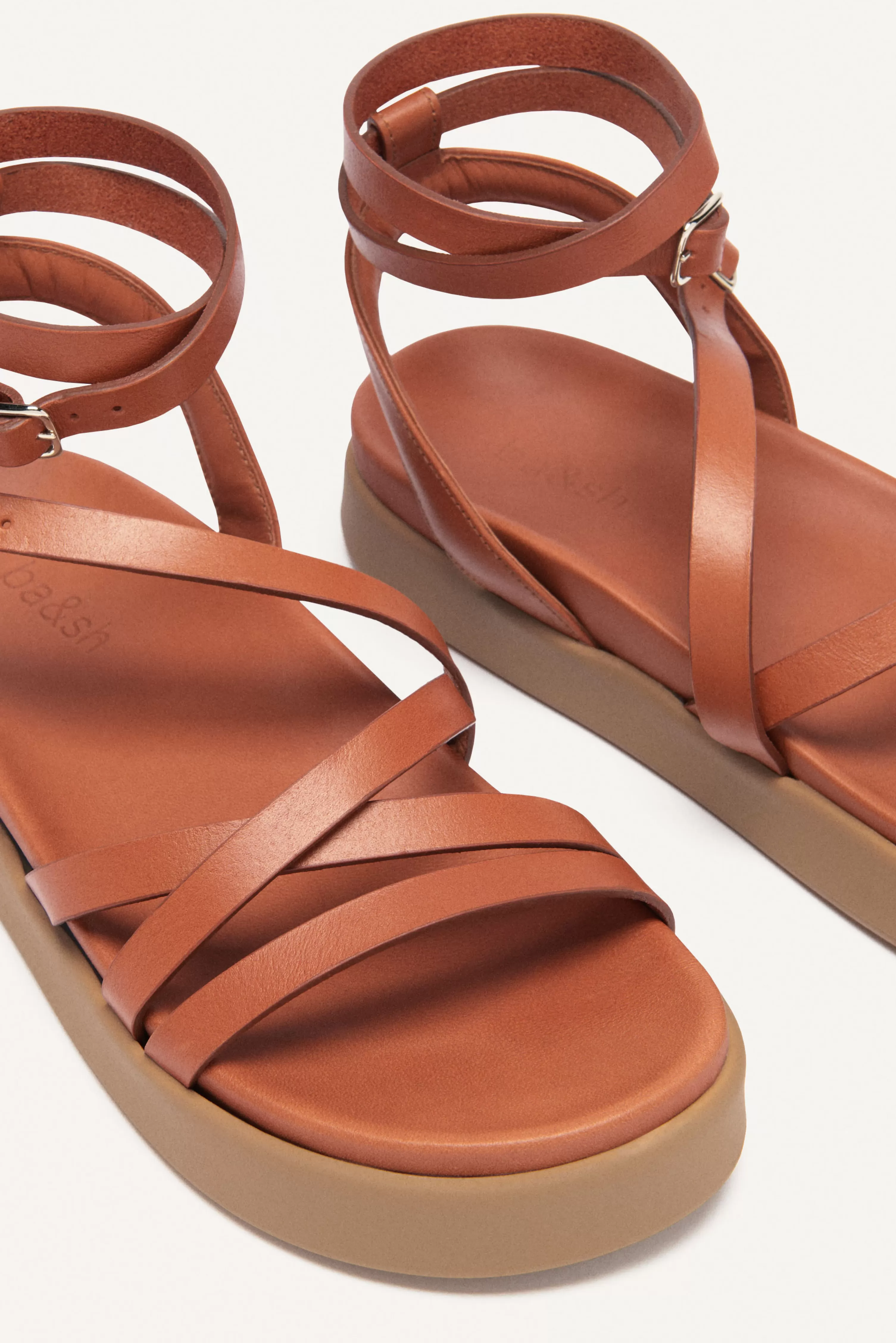 chana_3-2.webp ba&sh Chana.